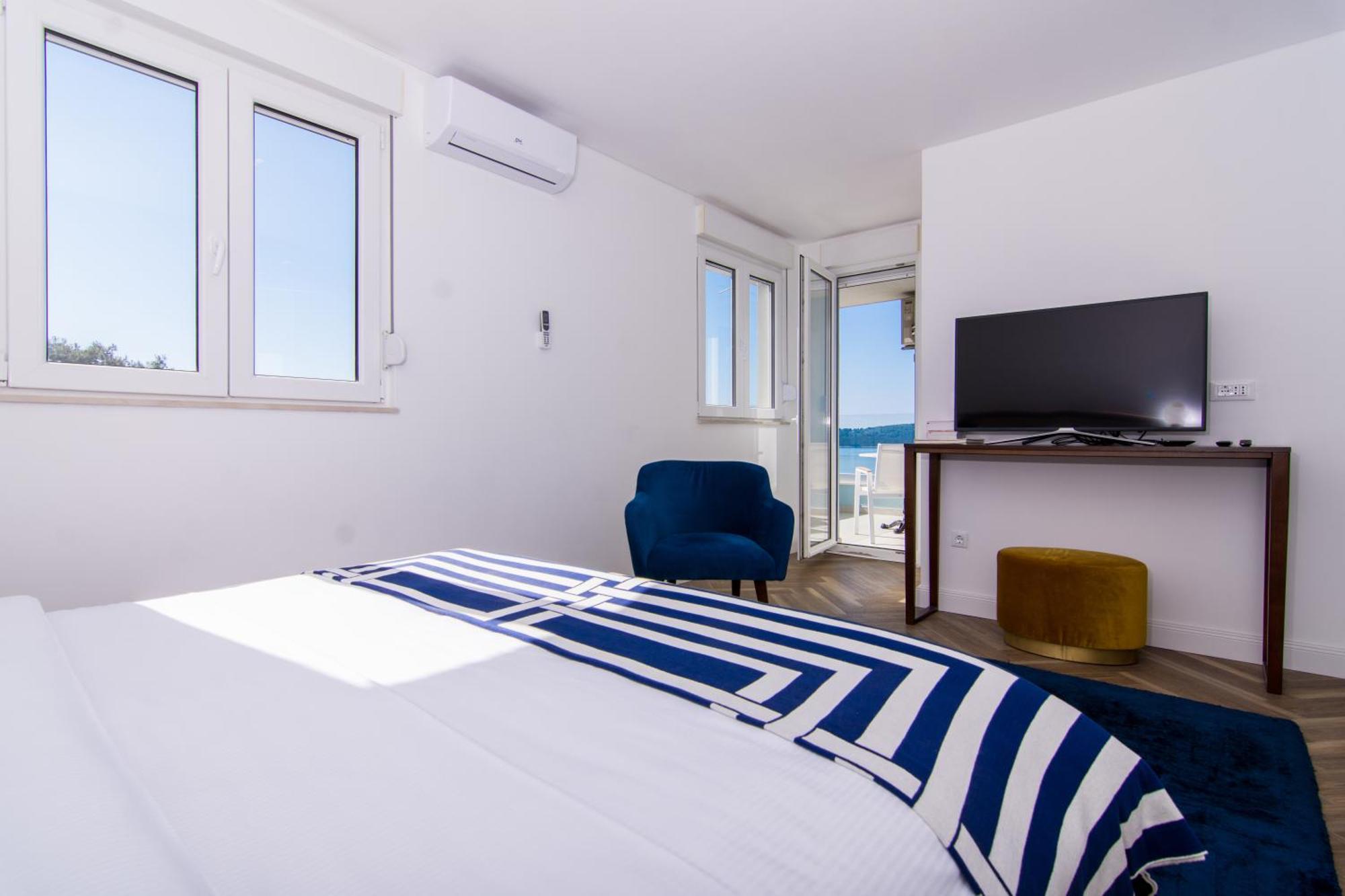 Seafront Luxury Apartments Fun Τρογκίρ Εξωτερικό φωτογραφία