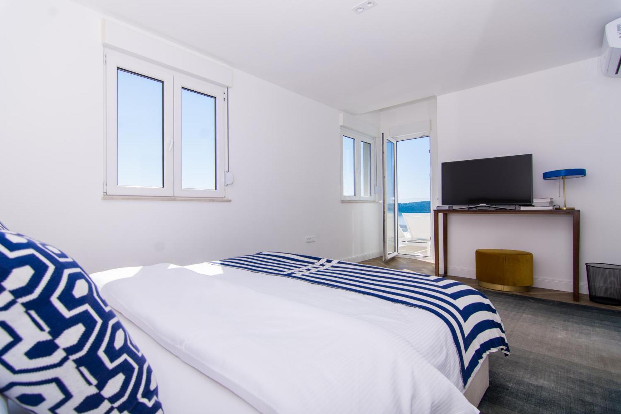 Seafront Luxury Apartments Fun Τρογκίρ Εξωτερικό φωτογραφία