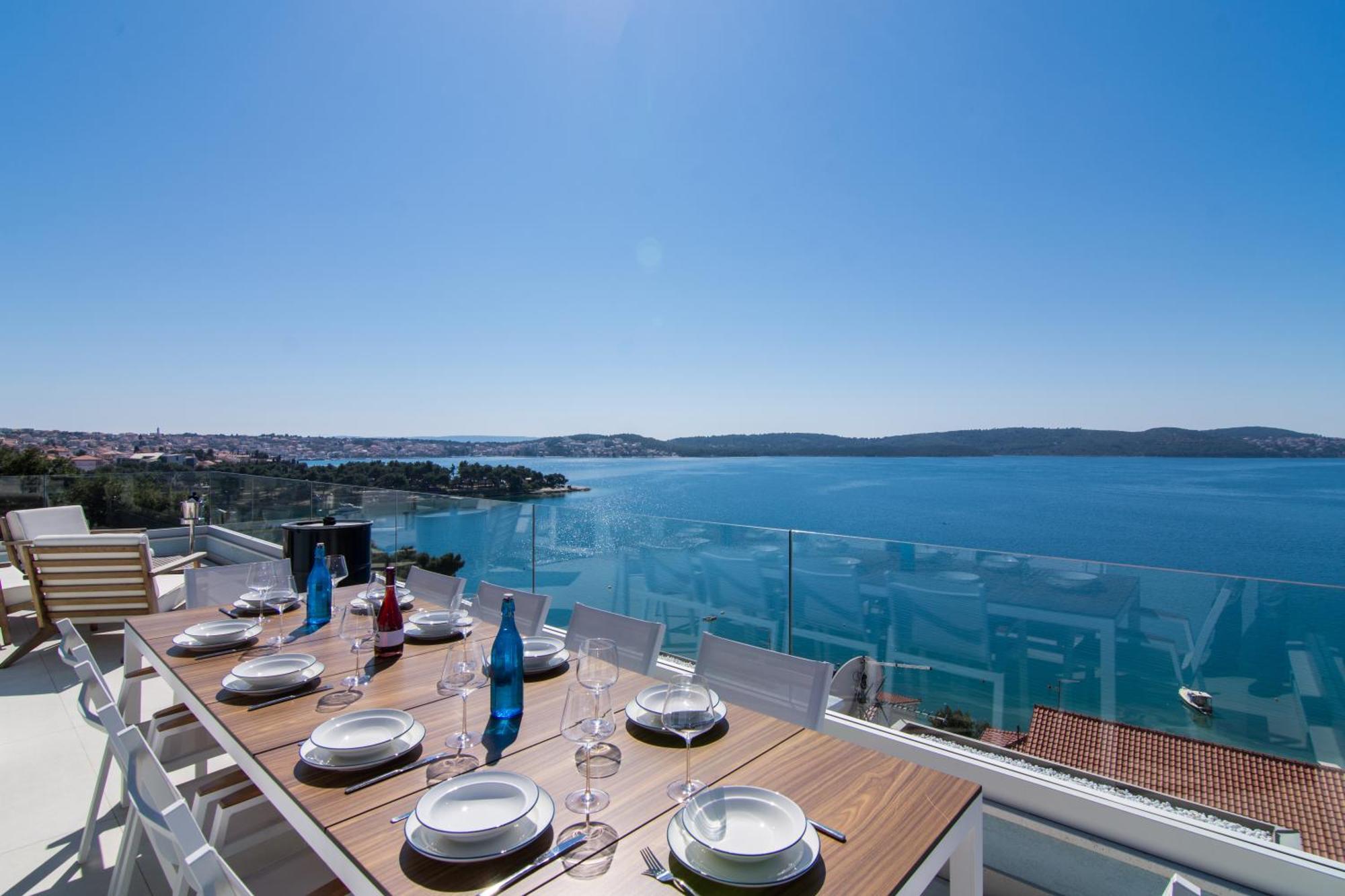 Seafront Luxury Apartments Fun Τρογκίρ Εξωτερικό φωτογραφία