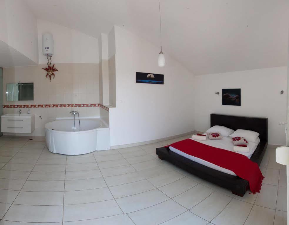 Seafront Luxury Apartments Fun Τρογκίρ Εξωτερικό φωτογραφία